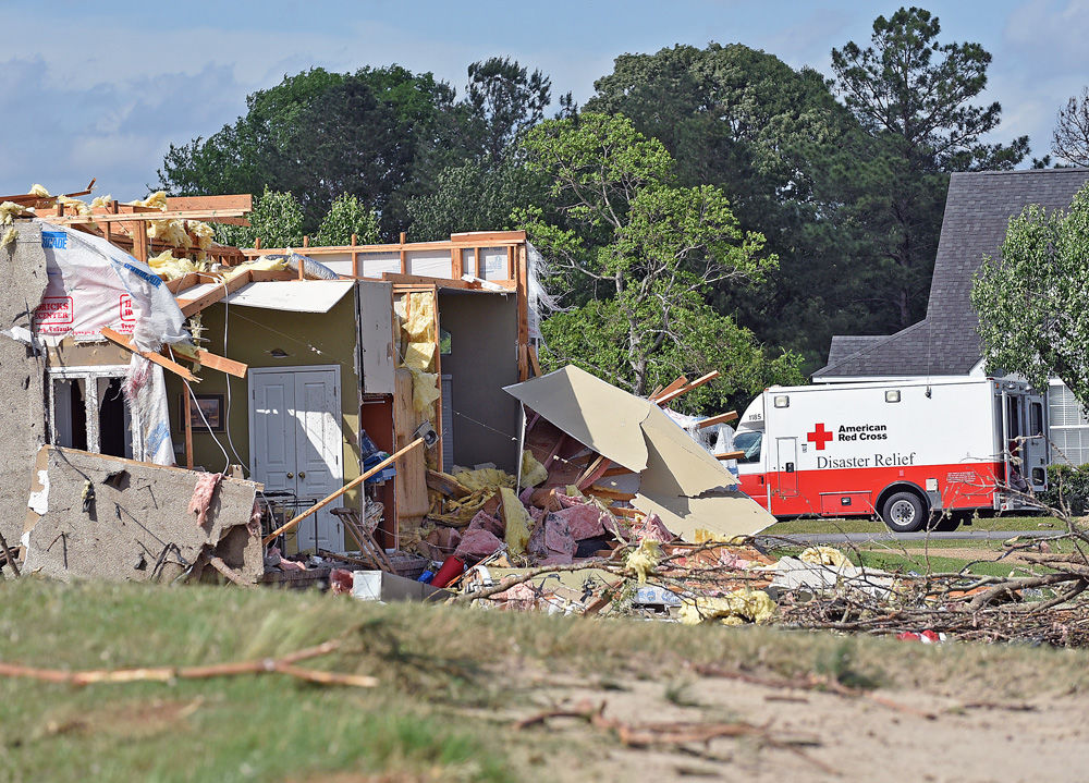 Tornado damages Eufaula